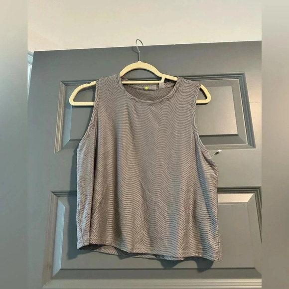 NWT ZELLA Wave Mesh Tank In Grey Zinc - size M - Picture 3 of 6